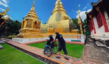 Paseo accesible en silla de ruedas en Tailandia